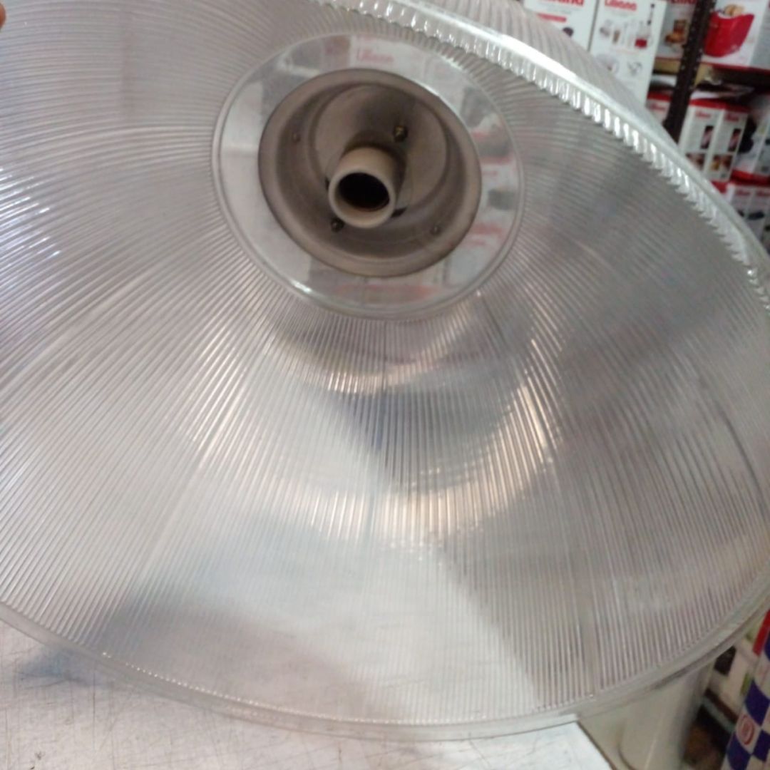 pantalla-difusora-galponera-de-policarbonato-alpaca-para-luminaria-995